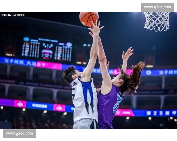 聚焦巅峰对决：深度解析年度网球锦标赛赛场关键转折瞬间高光时刻